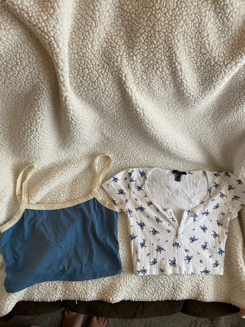 Blue Contrast Trim Tank & White Floral Henley Crop Set